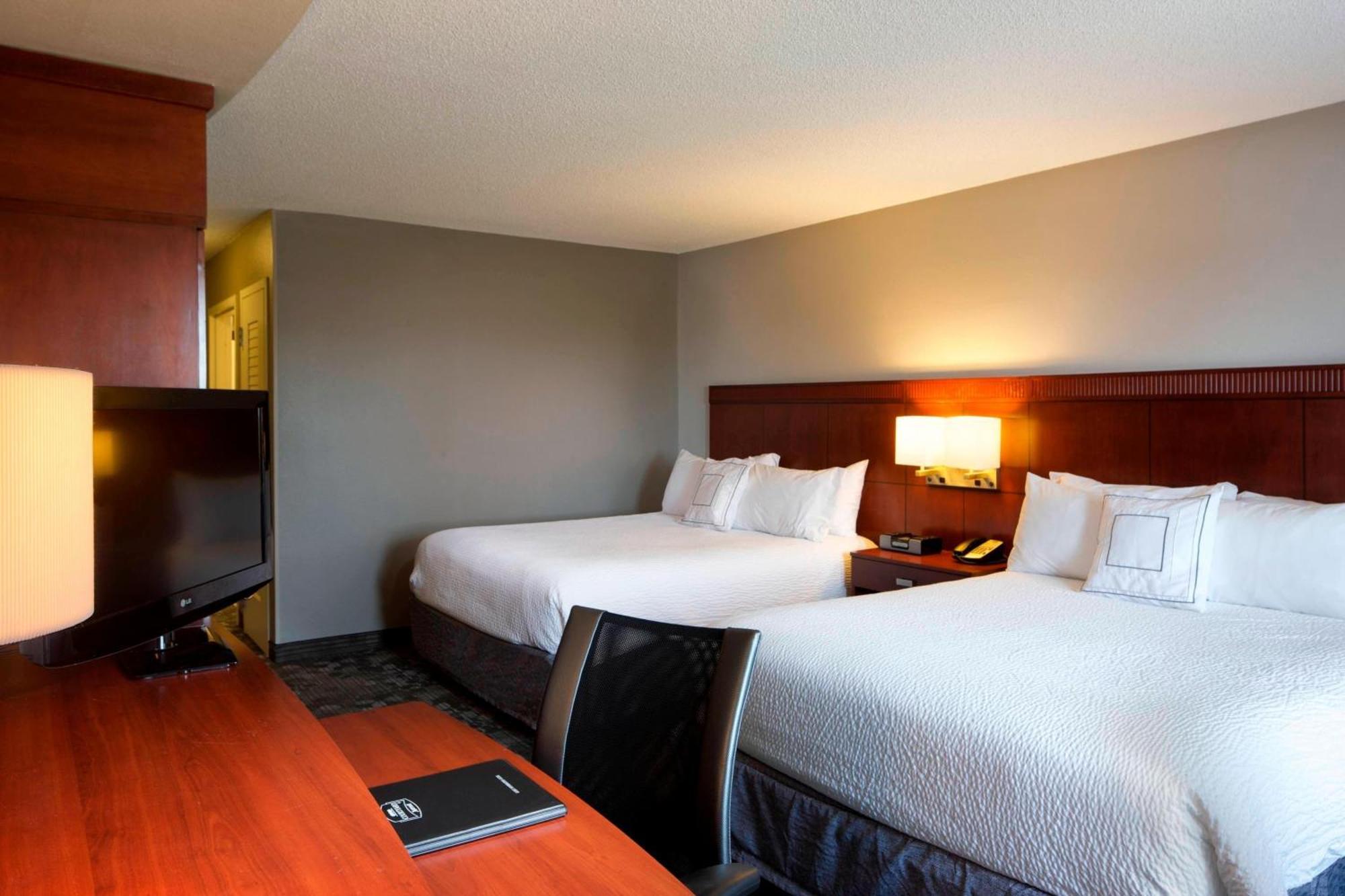 Courtyard By Marriott Jackson Hotel Екстериор снимка