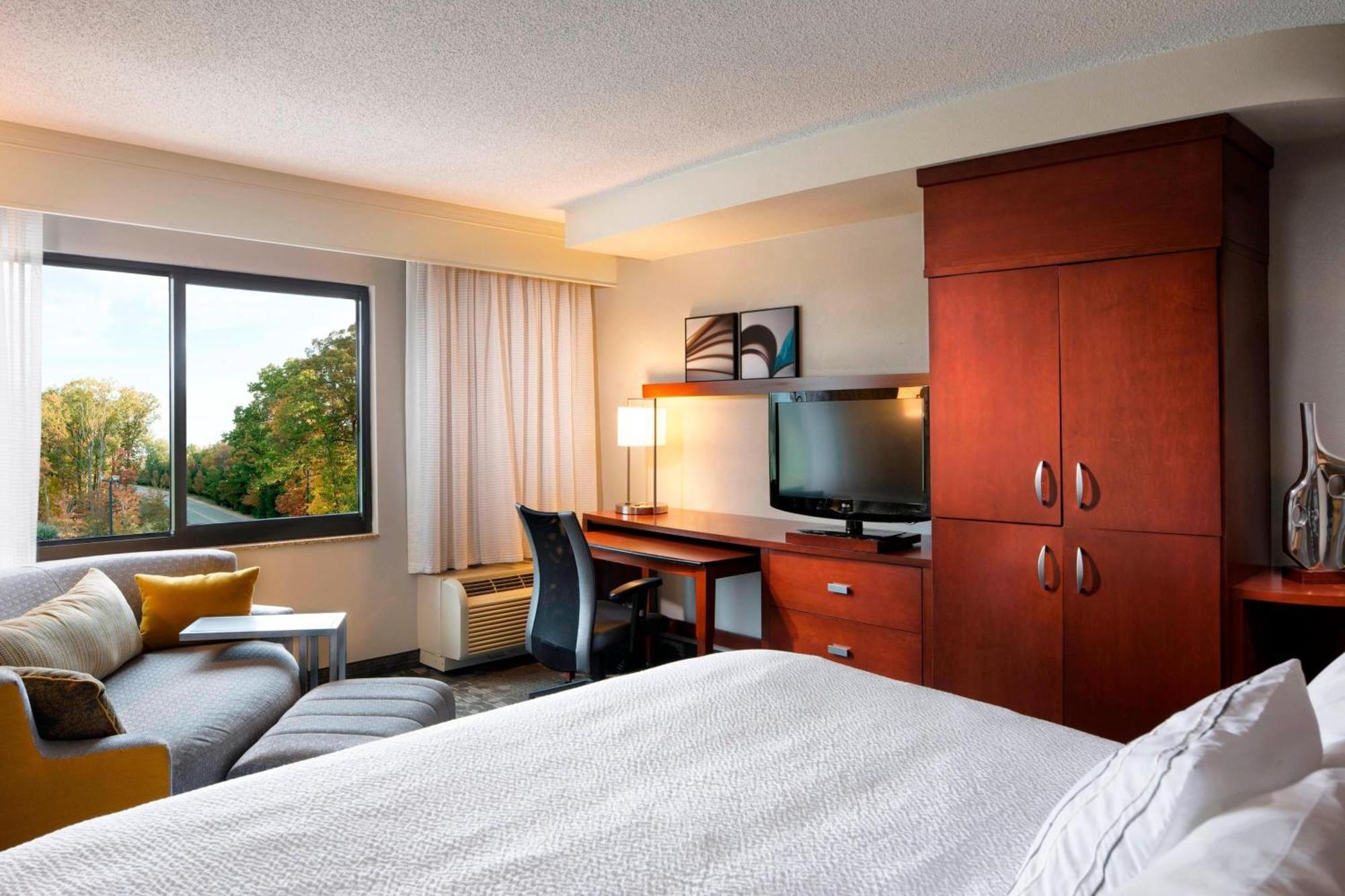 Courtyard By Marriott Jackson Hotel Екстериор снимка