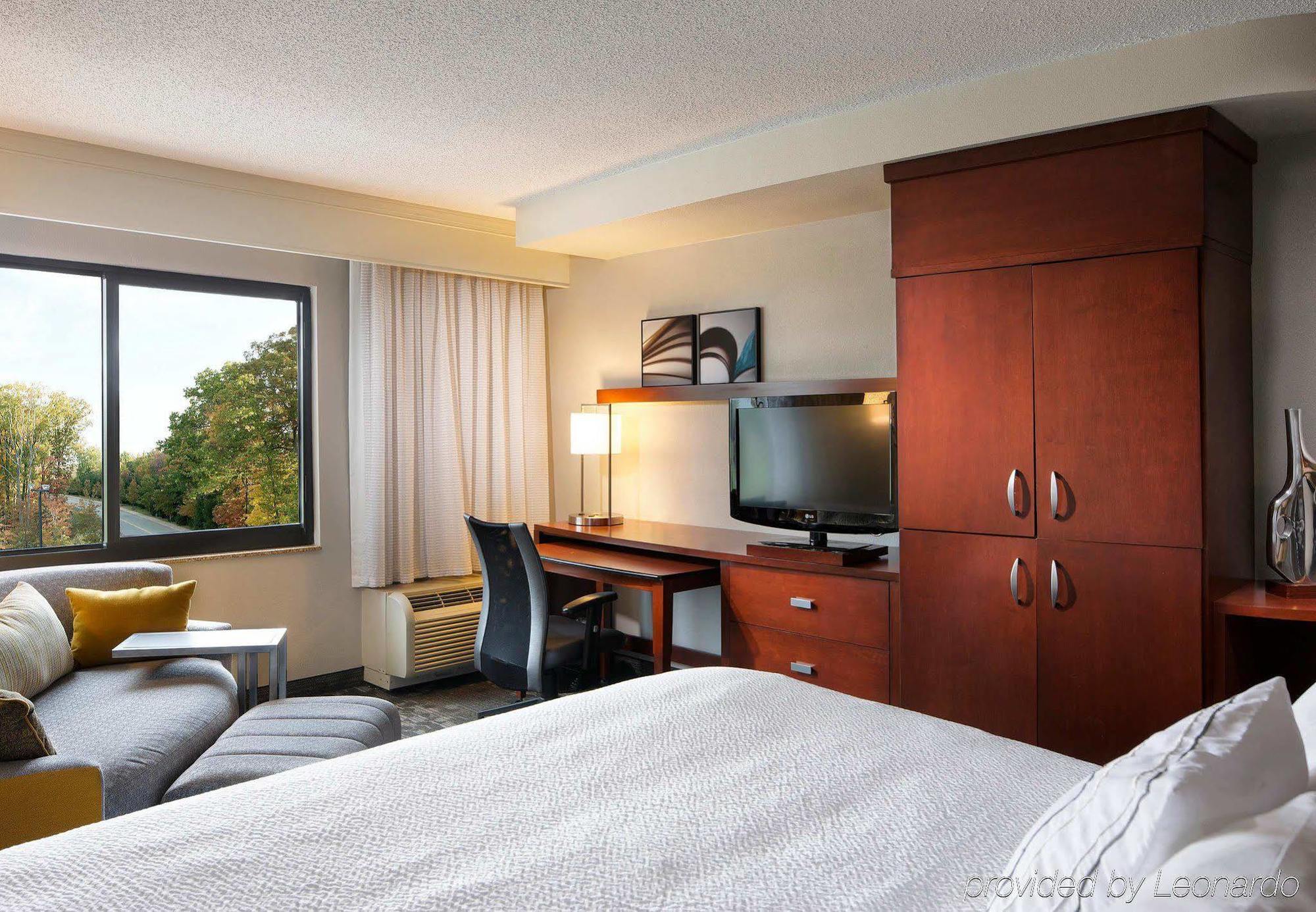 Courtyard By Marriott Jackson Hotel Екстериор снимка