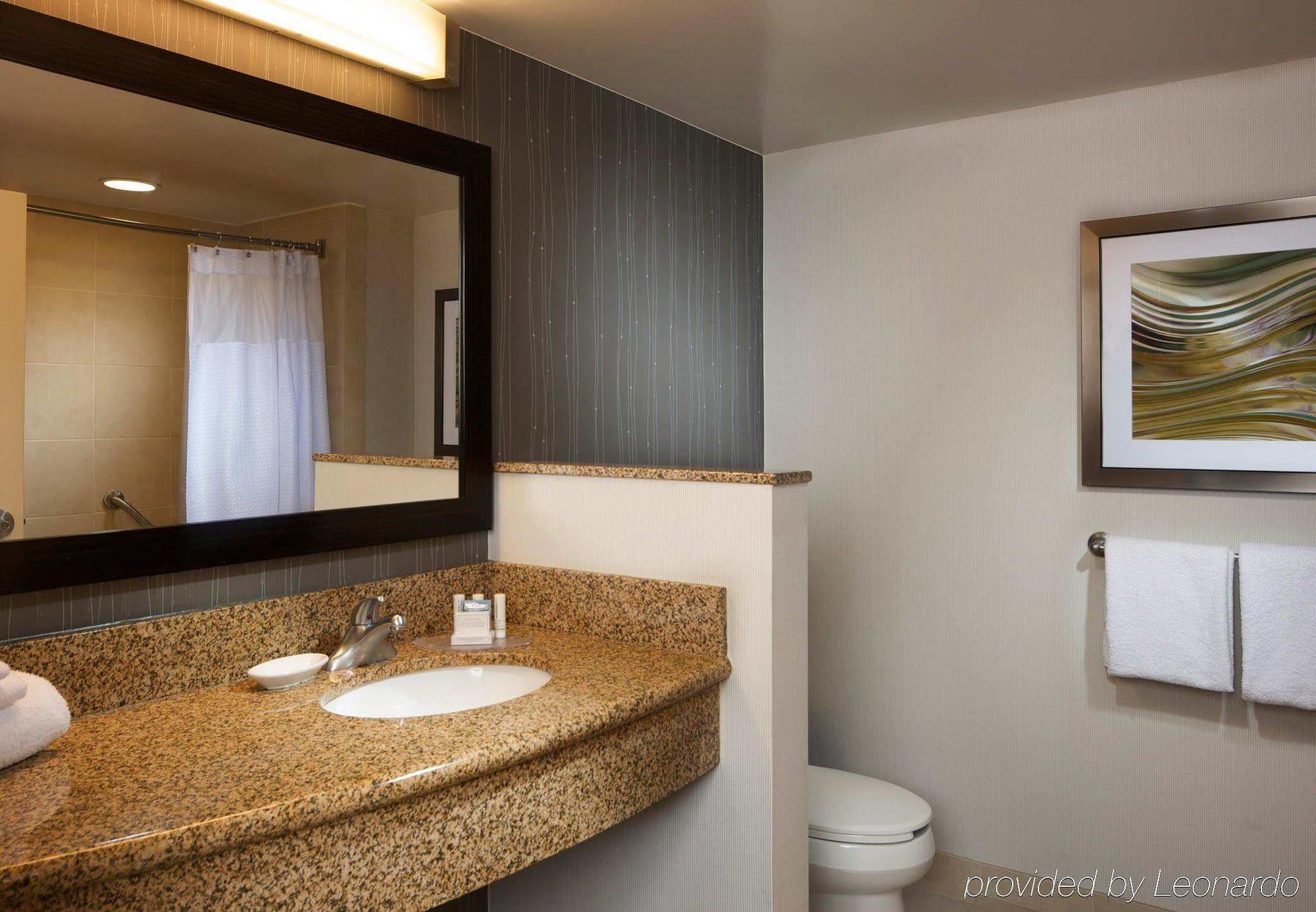 Courtyard By Marriott Jackson Hotel Екстериор снимка